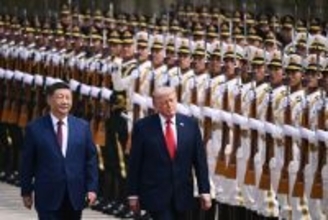 歓迎式典に出席する米中首脳