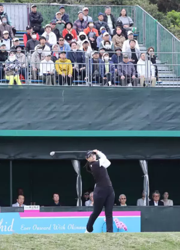 国内ツアー、沖縄で開幕　女子ゴルフ