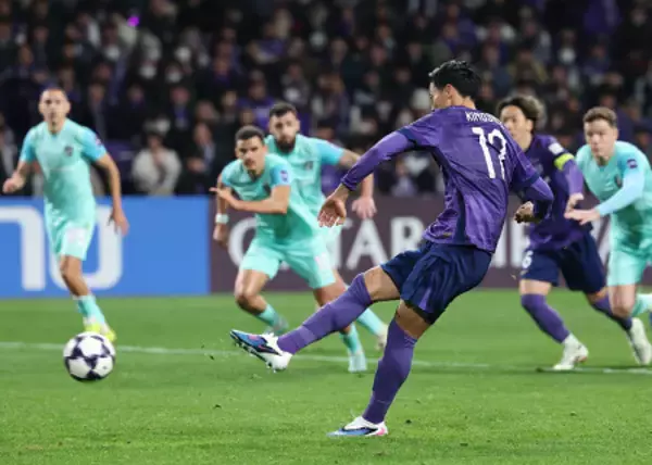 ＰＫを決める木下　サッカー