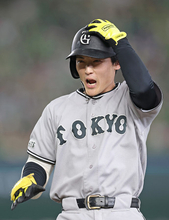 喜ぶ浦田　プロ野球