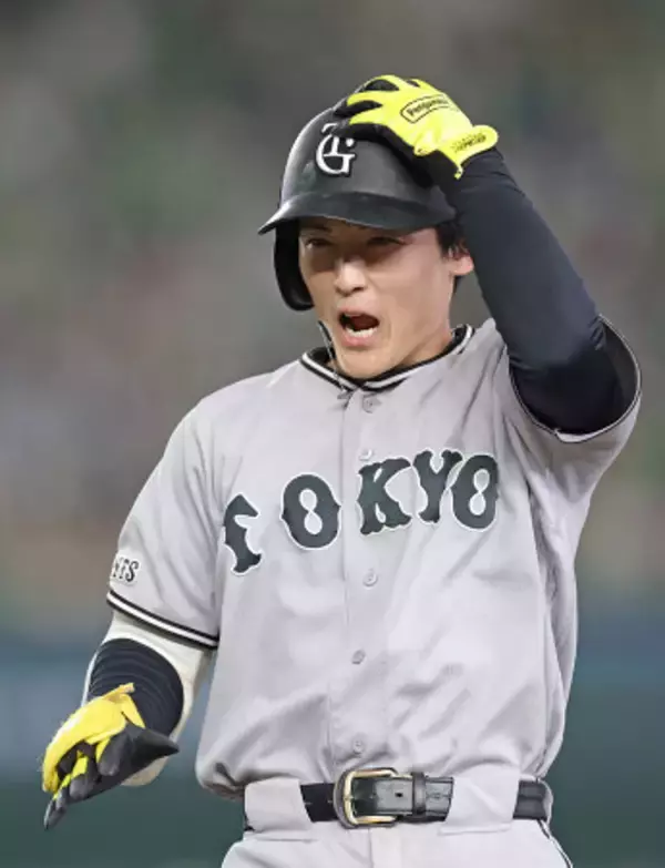 喜ぶ浦田　プロ野球