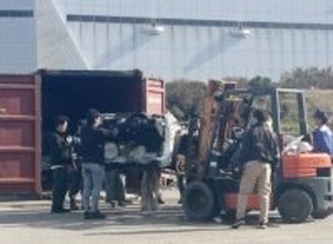 ふ頭コンテナに大量の盗難車部品＝ＵＡＥ向け、３時間前に発見―警視庁