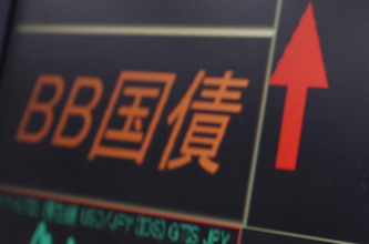 長期金利、一時３．１１５％に上昇＝３０年ぶり高水準、米国債安で