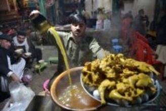 温かいスープをどうぞ