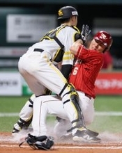 生還する村林　プロ野球