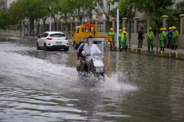 台風９号、温帯低気圧に＝北海道と東北は大雨警戒―気象庁