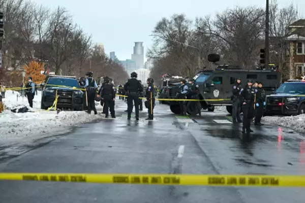 移民当局発砲で１人死亡