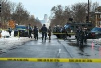 移民当局発砲で１人死亡