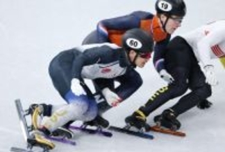 滑走する吉永　五輪