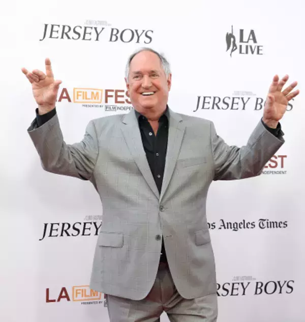 ニール・セダカさん死去、８６歳