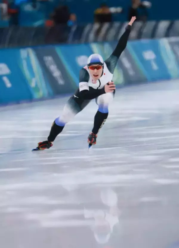 滑走する倉坪　五輪