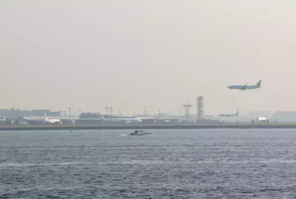 多摩川河口付近で船座礁＝１０人乗船、２人重傷―海保など