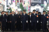 「警視総監が歌舞伎町巡視＝年末年始の特別警戒―東京」の画像1