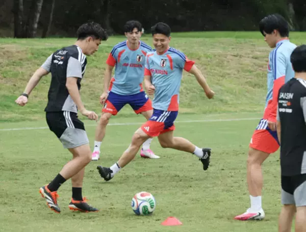 日本代表、非公開で練習＝遠藤、別調整続く―Ｗ杯サッカー