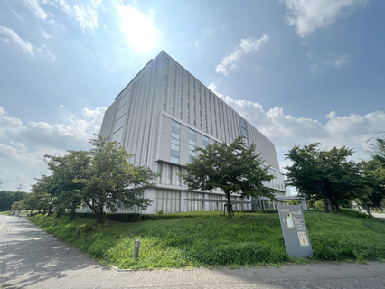 小学校侵入、男２人に有罪＝教員らに暴行―東京地裁立川支部