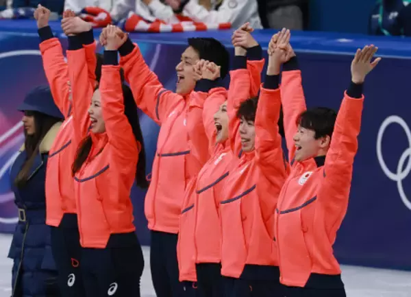 表彰式の日本チーム　五輪