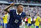「エムバペに人種差別投稿＝敗れたパラグアイの議員―Ｗ杯サッカー」の画像1