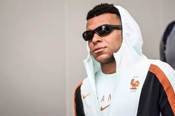 エムバペに人種差別投稿＝敗れたパラグアイの議員―Ｗ杯サッカー