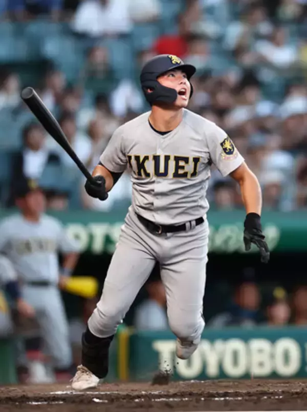 仙台育英、逃げ切る＝高校野球・札幌日大１―３仙台育英