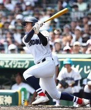 脇山の先制打　高校野球