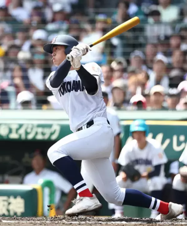 脇山の先制打　高校野球