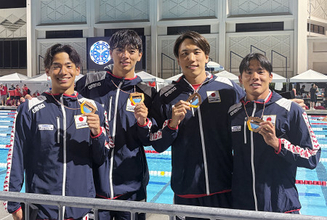 ３位の男子４００メートルフリーリレー