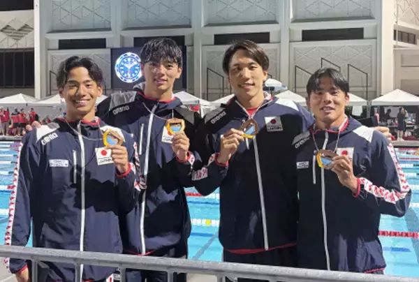 ３位の男子４００メートルリレー