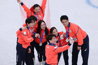 フィギュア団体日本、２大会連続の銀＝スノーボードの三木６位〔ミラノ・コルティナ五輪〕