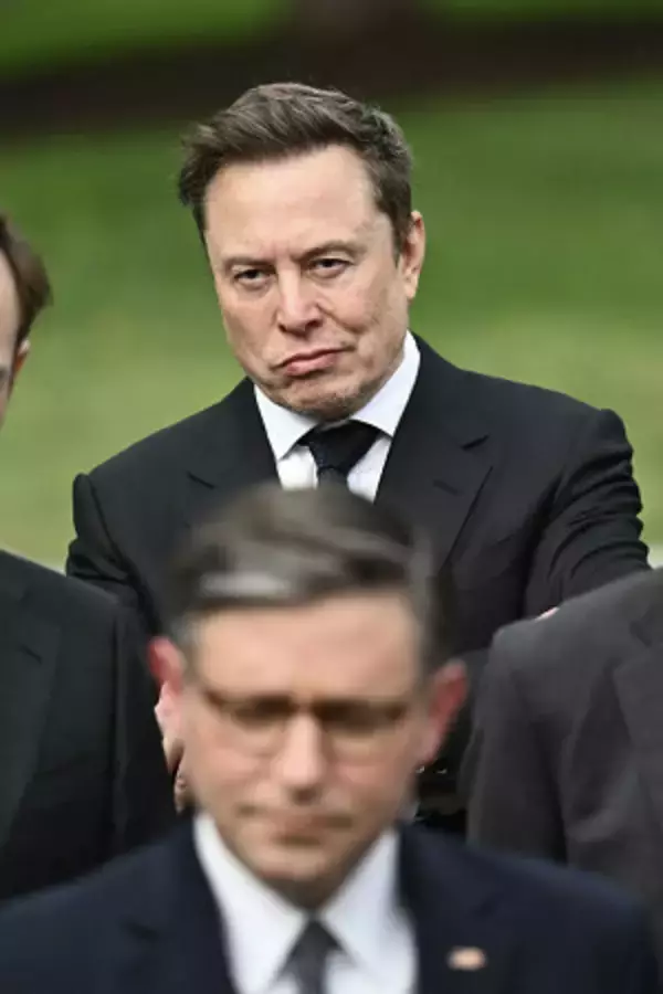 マスク氏、共和支援に４３７億円超