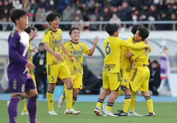 鹿島学園など８強＝高校サッカー