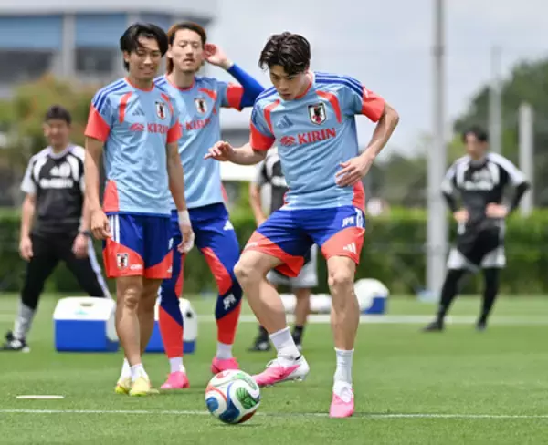 鈴木唯、初のＷ杯へ闘志＝三笘らの代役で期待―サッカー日本代表