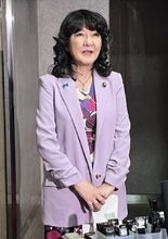 片山財務相「断固たる措置近い」