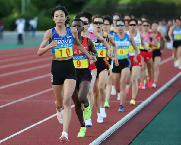 力走する新谷　関西実業団陸上