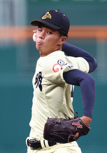 英明の松本倫、仲間に負けじと＝高校野球