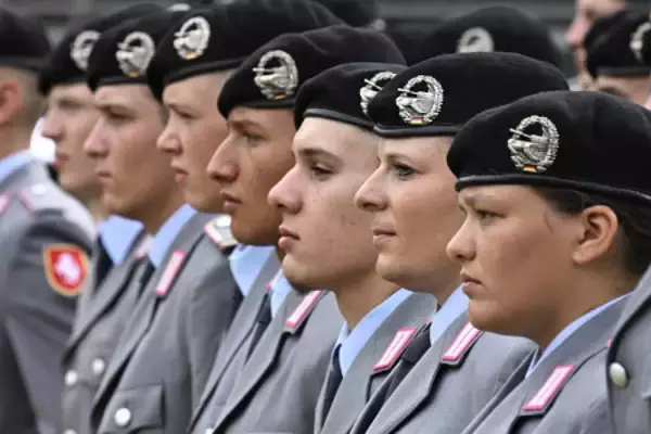 ドイツ、新兵役法承認へ