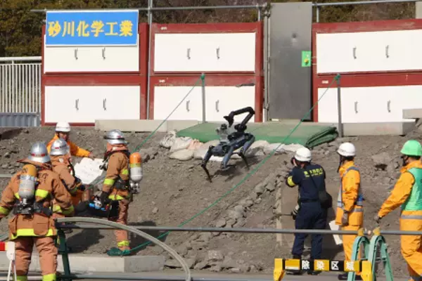 化学工場爆発想定で訓練