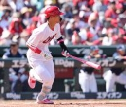 広島、同じ轍踏まず＝総力戦で最下位脱出―プロ野球