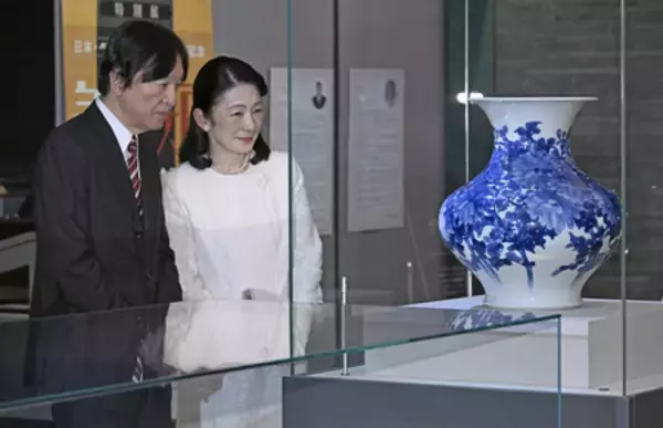 秋篠宮ご夫妻、ベルギー展に＝外交１６０周年記念