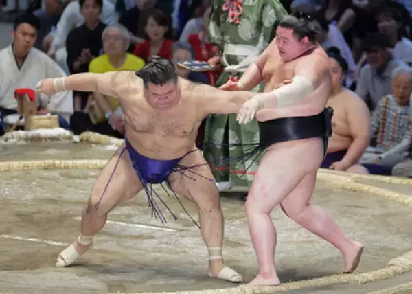 経験豊かも、心は若く＝３６歳高安、１敗キープ―大相撲