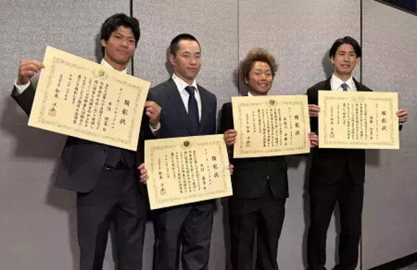 スノボ木村葵来らメダリスト顕彰