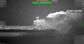 米軍、イラン石油船２隻を攻撃