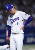 「うつむく高橋宏　プロ野球」の画像1