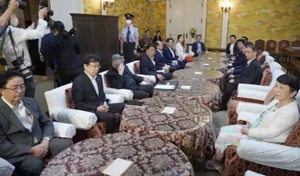 野党、定数・副首都撤回要求