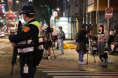 無差別襲撃３人死亡