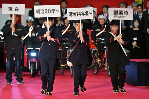 年賀状の配達開始