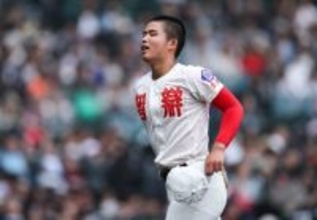 ７回を投げ終えた杉本　高校野球
