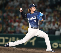力投する甲斐野　プロ野球