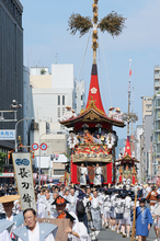 祇園祭で山鉾巡行