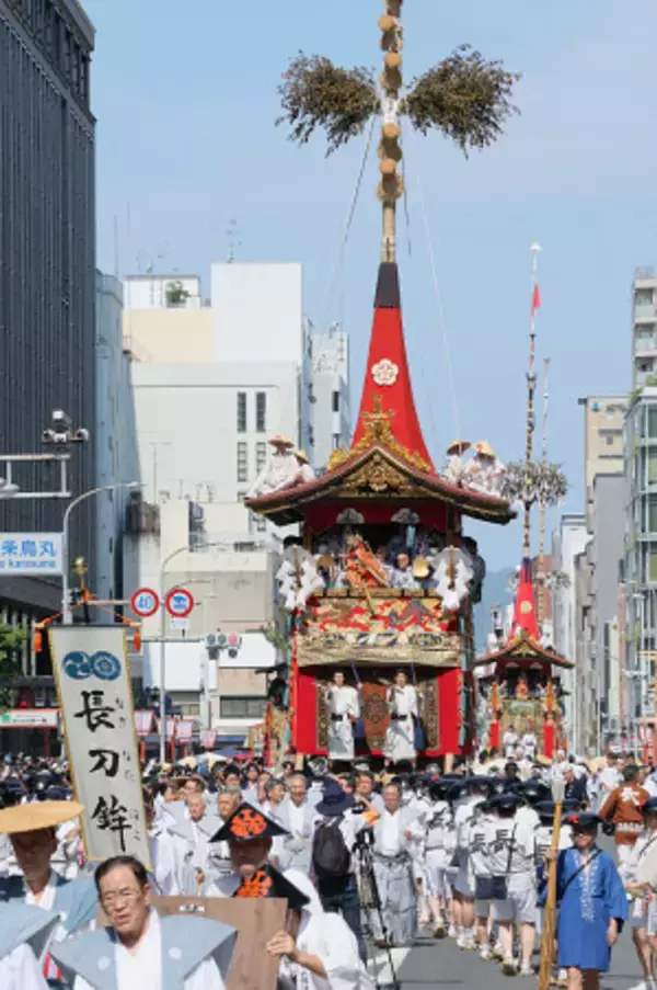 祇園祭で山鉾巡行