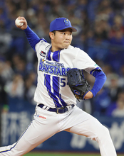力投する石田裕　プロ野球